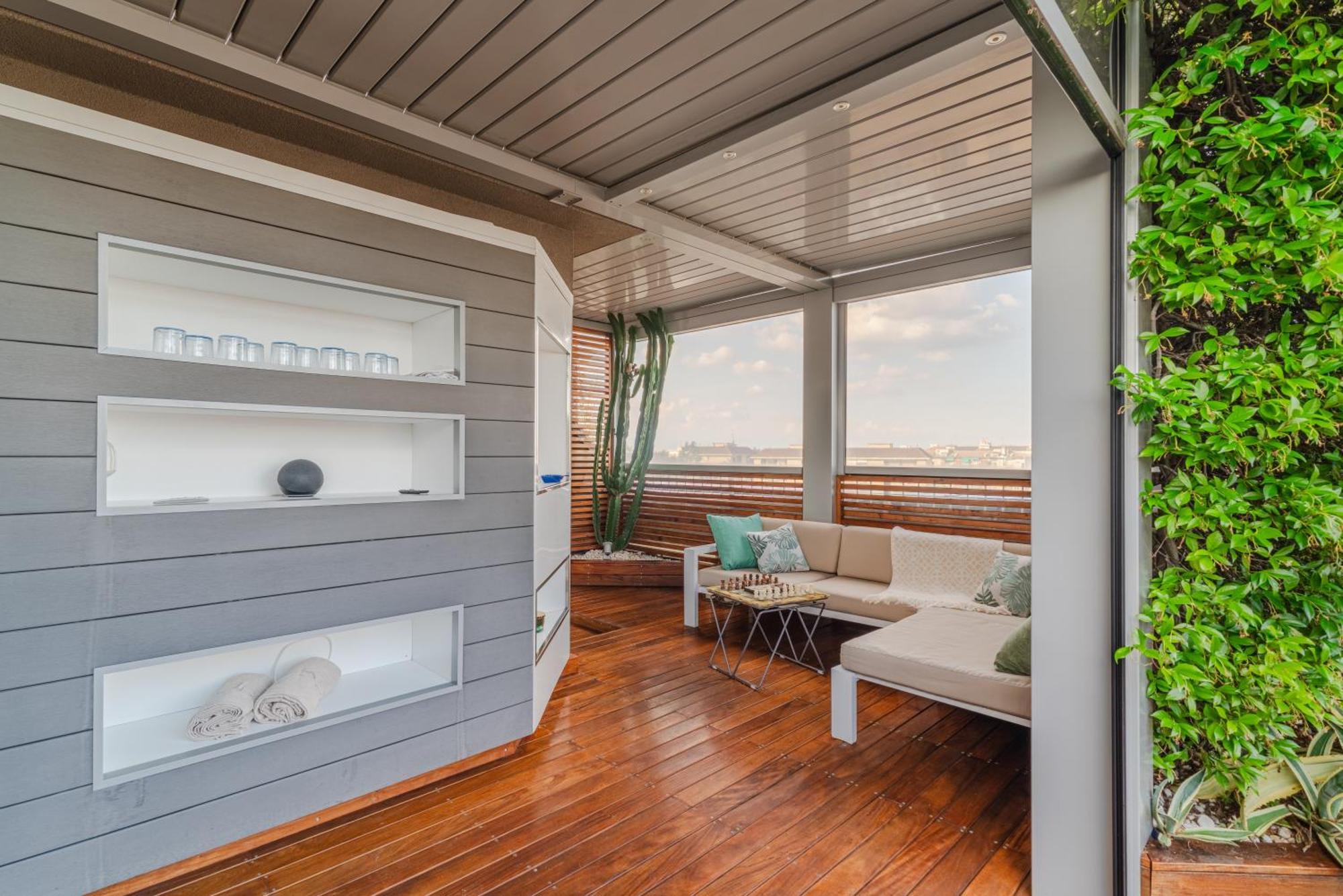 Fiftyfive-one Zuretti Aparthotel